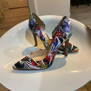 Jessica Simpson heels